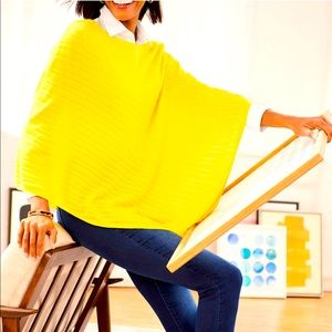 Dark Skinny Jeans w/Gold Snap Hem Detail